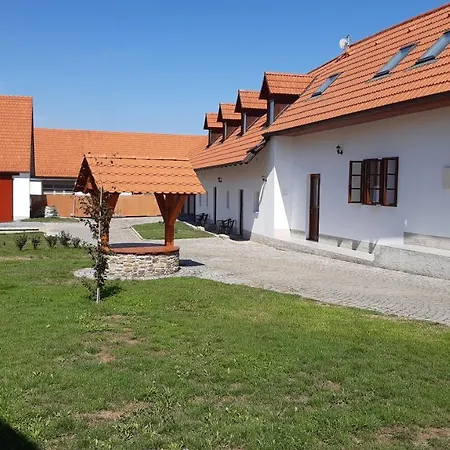 Martinuv Dvur Апартаменты