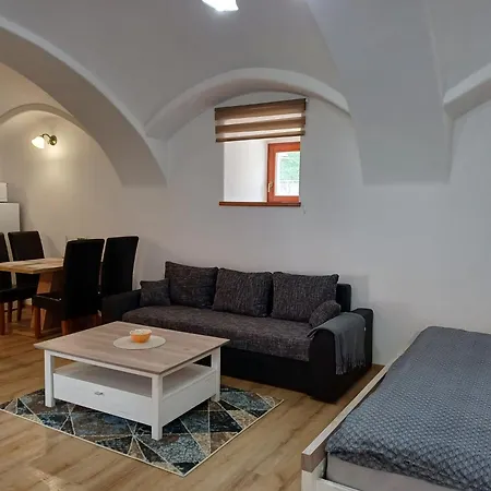 Martinuv Dvur Апартаменты Пльзень